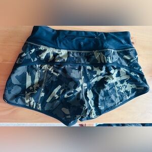 Lululemon Speed Up Shorts 2.5” (4)